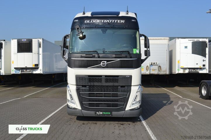Standard tractor unit VOLVO FH 500 Globetrotter XL Varios