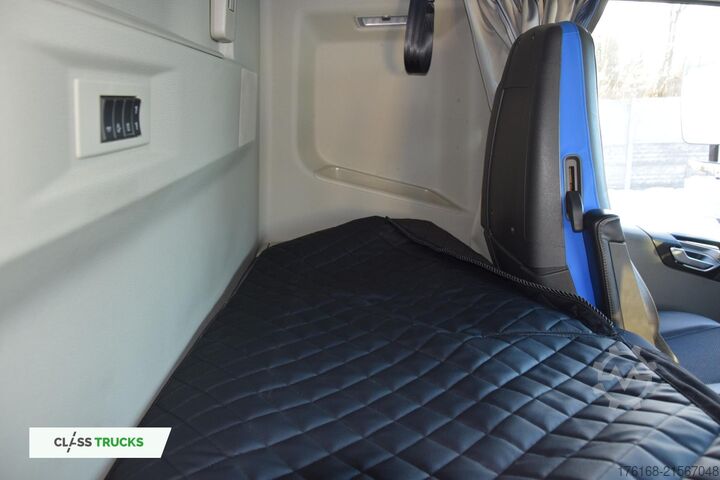 Standard tractor unit VOLVO FH 500 Globetrotter XL Varios