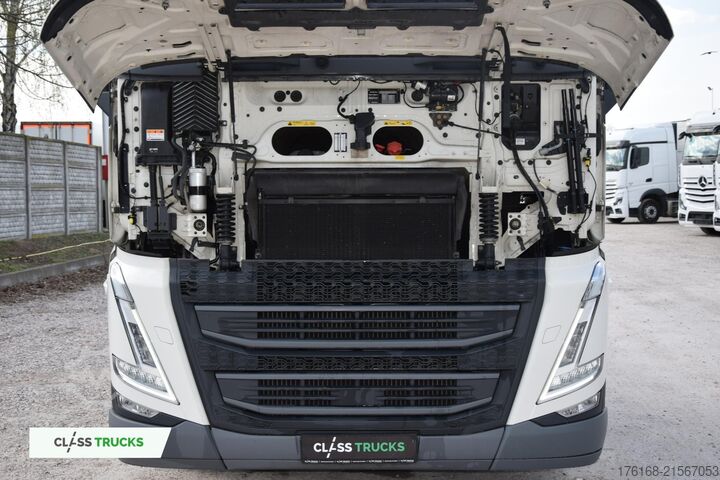 Standard tractor unit VOLVO FH 500 Globetrotter XL Varios