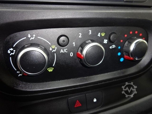 Duba panelată RENAULT Trafic Kasten L2H1 Doka 3,0t Komfort