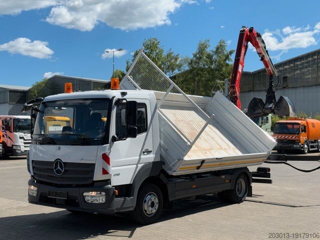 Kiepwagen bestelauto MERCEDES-BENZ ATEGO 818 4x2 Euro 6 Kipper Kran FASSI F65B.0.22