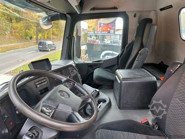 Wywrotka MERCEDES-BENZ Arocs 1846 4x4 Kipper Kran FUNK AHK 55to