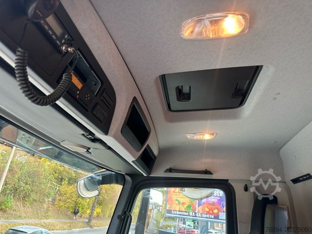 Wywrotka MERCEDES-BENZ Arocs 1846 4x4 Kipper Kran FUNK AHK 55to