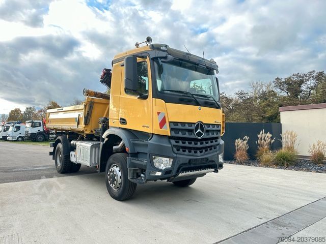 Żuraw samochodowy MERCEDES-BENZ Arocs 1846 4x4 Kipper Kran FUNK AHK 55to