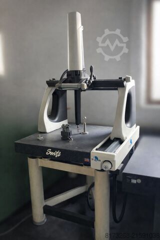 Machine à mesurer tridimensionnelle DEA SWIFT
