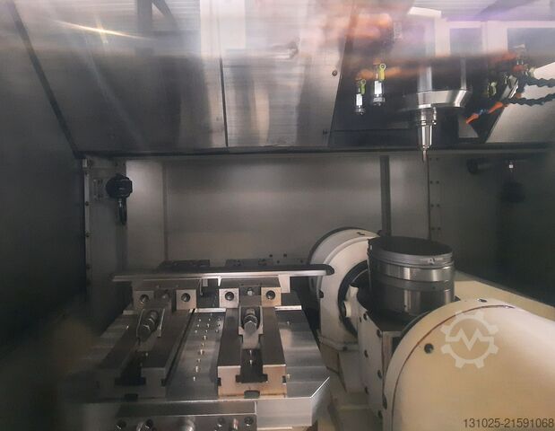 κατακόρυφο κέντρο κατεργασίας MAKINO V56-5XB + 3R System robot cell