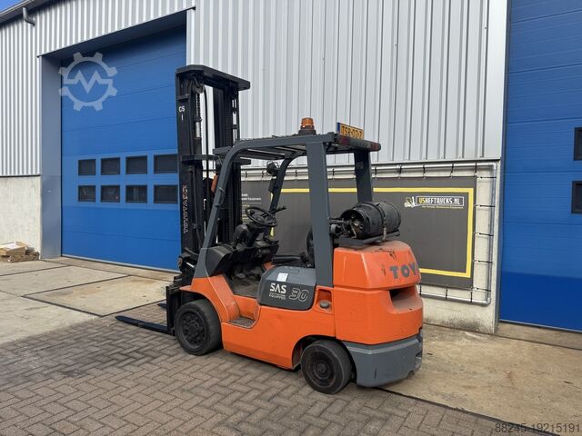 VS-22045 Triplex LPG Heftruck Toyota Sidehift Freelift bj2001 TOYOTA 7FGCU30