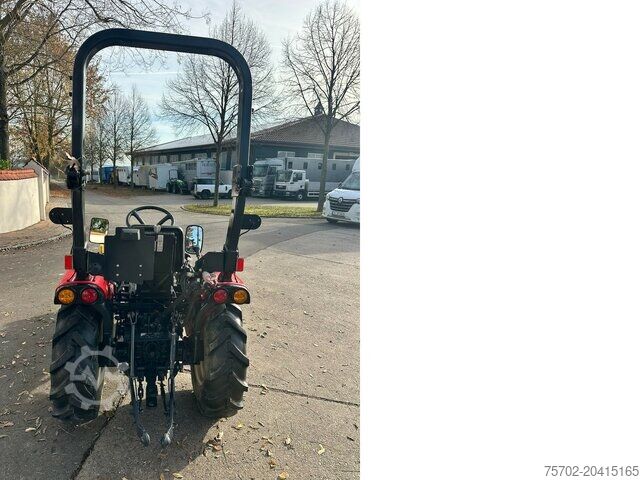 Tractor Branson 2900 Traktor