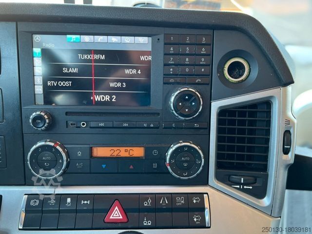 Camion porte-caisses amovibles MERCEDES-BENZ Mercedes-Benz Actros 2545 6x2