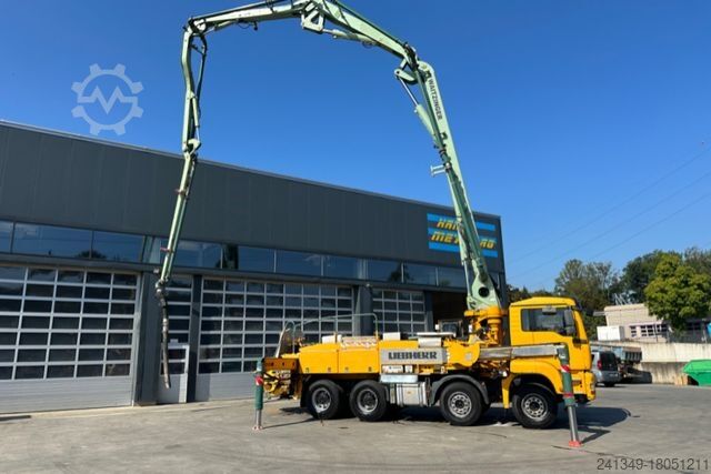 Betonpompwagen MAN TGA 41.440 8x4 Hallenpumpe 31M-5