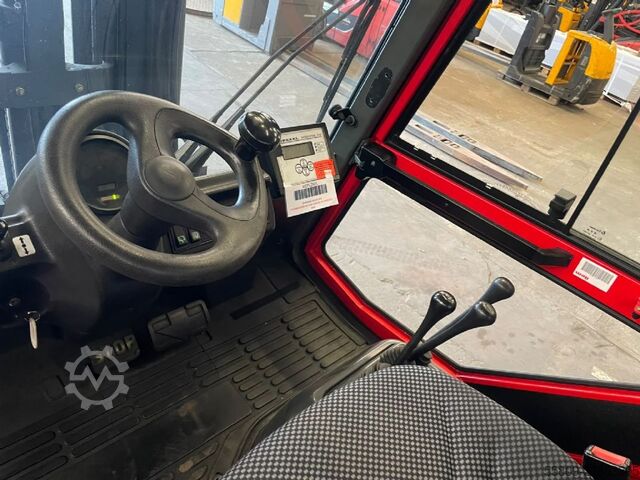 Carrello elevatore elettrico a 4 ruote Linde E 35 P // Triplex // Seitenschieber // Zinkenverst