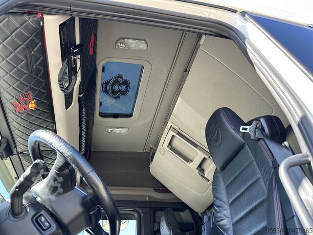 Tracteur routier standard SCANIA 770 S FULL PNEUMATIC