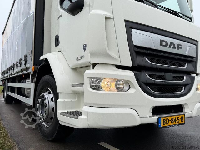 Bâche coulissante DAF LF 260