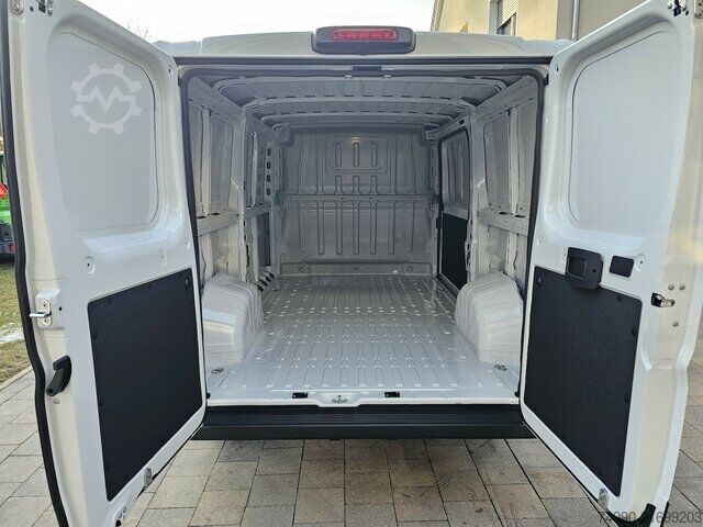 Fourgon Fiat Ducato 35 140 L2H1 TFT Kamera PDC 2x Airbag