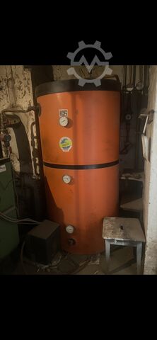 Energiebesparende ketel Hertz 43 50 kw 95 graden doorstroming 3 bar druk Buffertank 1000 liter olieb Hertz 43 / 50