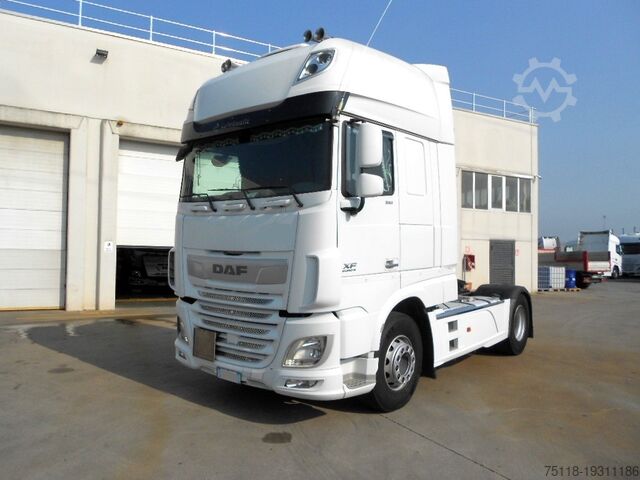 Vrachtwagens voor gevaarlijke stoffen DAF XF510FT SUPER SPACE CAB - ADR
