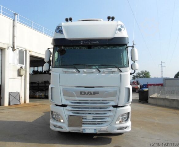 Vrachtwagens voor gevaarlijke stoffen DAF XF510FT SUPER SPACE CAB - ADR