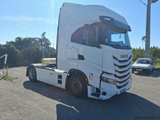 Tractora de carretera estándar Iveco sway 480