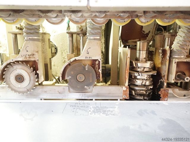 Werkcentrum voor kozijnen SAOMAD