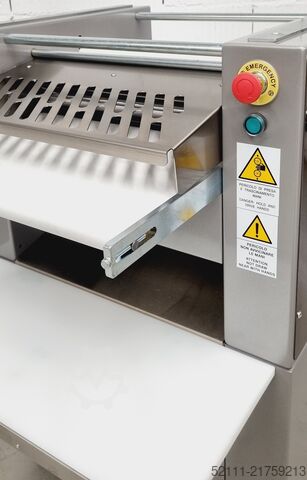 μηχάνημα σχηματισμού κρουασάν Mica HWM 500 4C