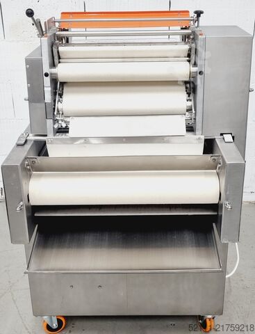 Croissantformningsmaskin Universum HWM 50/70