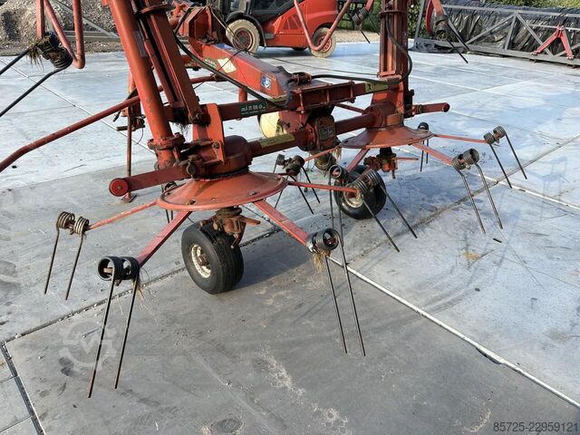 Przetrząsarka Kuhn GF5000 MH