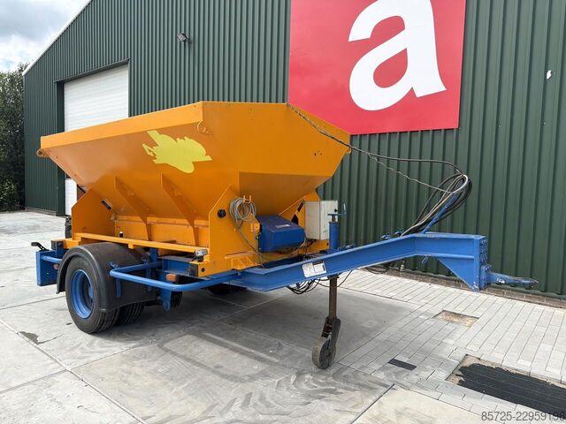 Strooiwagen Esve Trailerfabriek BV