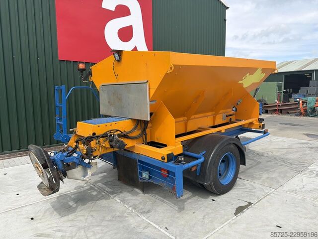 Strooiwagen Esve Trailerfabriek BV