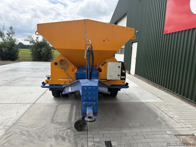 Strooiwagen Esve Trailerfabriek BV