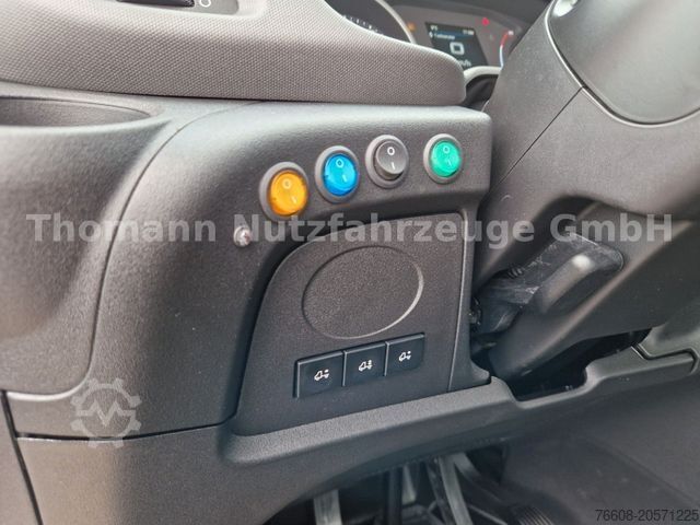 Takelwagen IVECO DAILY 70C18 Festplateau Alu Premium  Navi ACC