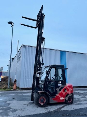 Empilhadeira frontal HANGCHA CPC D25