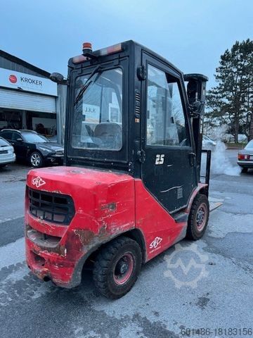 Empilhadeira frontal HANGCHA CPC D25