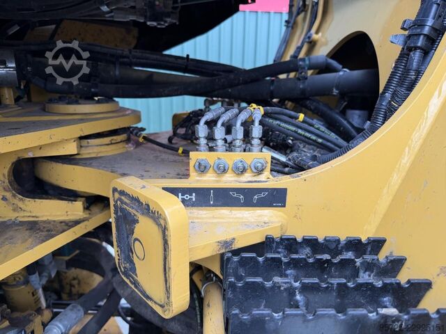 Caterpillar 938M Caterpillar 938M