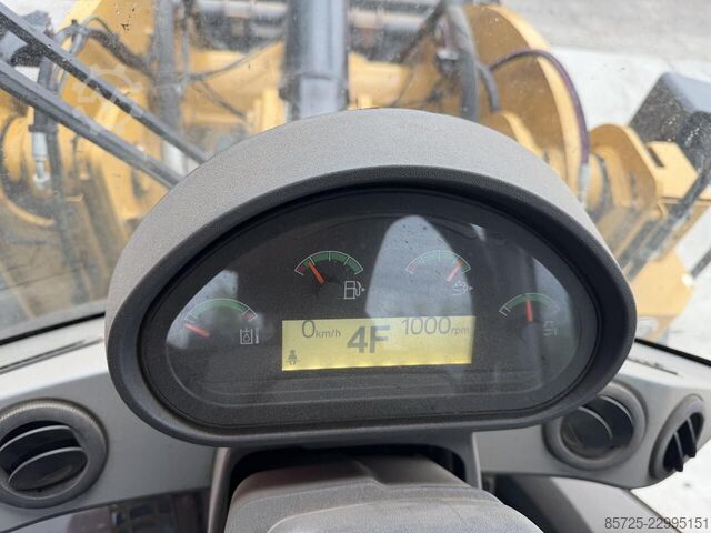 Caterpillar 938M Caterpillar 938M
