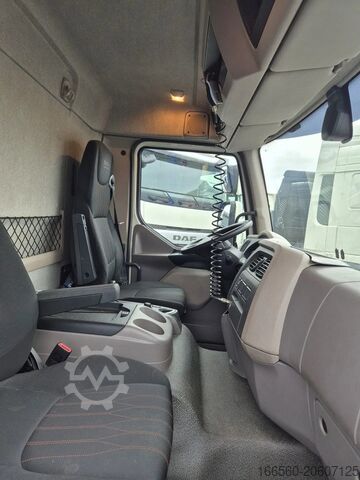 Gesloten bak DAF LF 230 FA