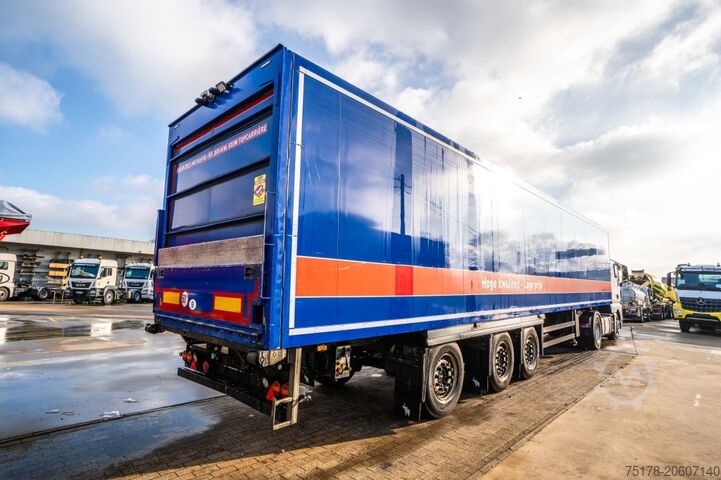 Gekoeld/bevroren transport SCHMITZ SCB-S3B - CARRIER VECTOR