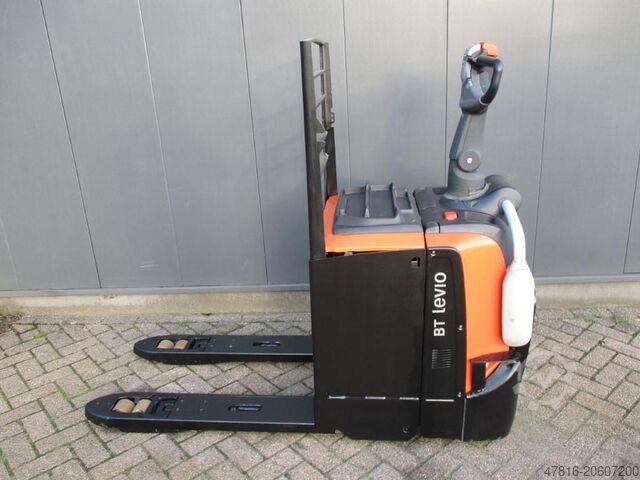 Chariot élévateur à basse altitude TOYOTA LPE250