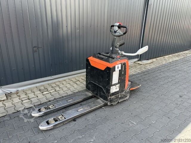 Carretilla elevadora baja BT LPE200