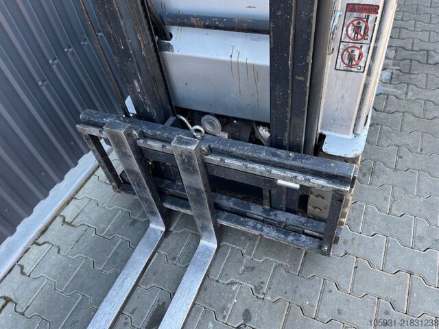 Stivuitor electric cu 3 roți Still RX50-15