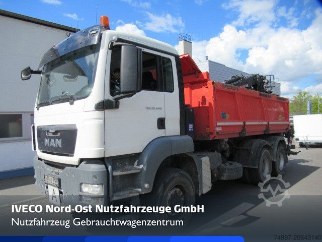 Camion benne MAN 26.440 / 6 x 4 / Jonsered 1100 / Greifer