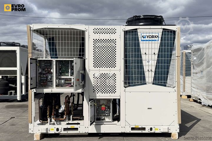 Chiller/tepelné čerpadlo New Industrial Сhiller/Heat pump YORK 159/160 kW | With warranty