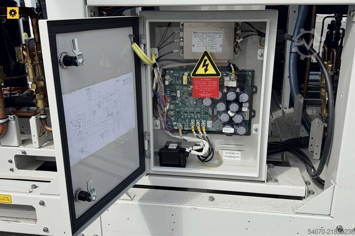 Chiller/tepelné čerpadlo New Industrial Сhiller/Heat pump YORK 159/160 kW | With warranty