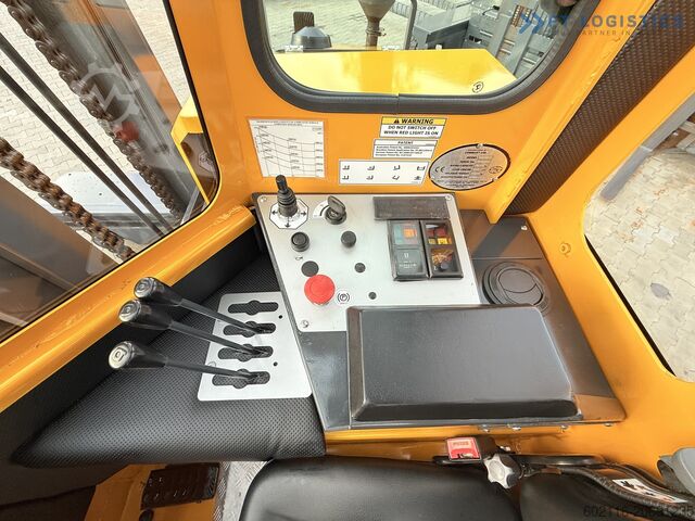 Wózek widłowy czterokierunkowy Combilift C4000 DIESEL DUPLEX-4100 FORK-POSITIONER