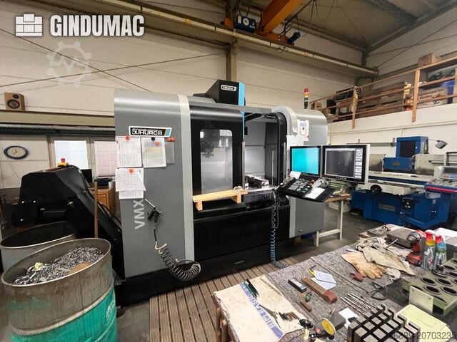 Vertikala Fleroperationsmaskiner Hurco VMX 42i