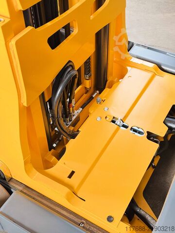 Schubmaststapler Jungheinrich ETV 216 - Service Neu - 9,02m - Batterie 90%