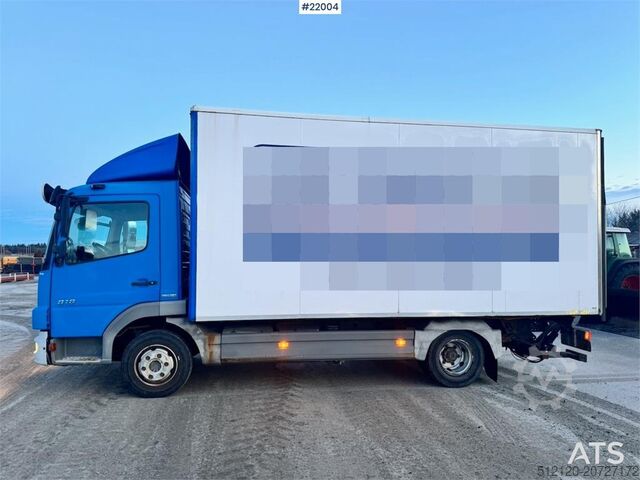 Walizka Mercedes-Benz Atego 818 Box Truck w/ Tail Lift – Only 140,000 km