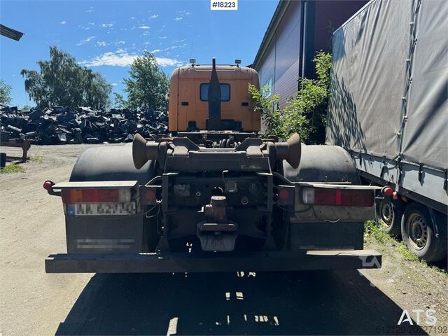 System med krogarm Scania 124G hook truck w/ Palift hook with articulation S