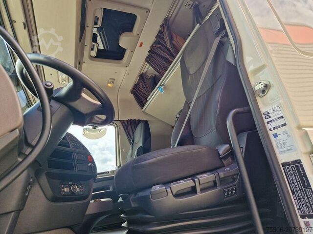 Standard tractor unit DAF XF