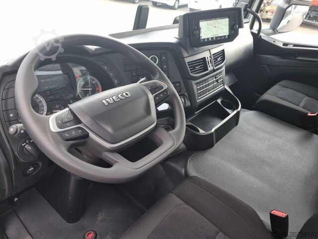 Camion benne Iveco X-WAY