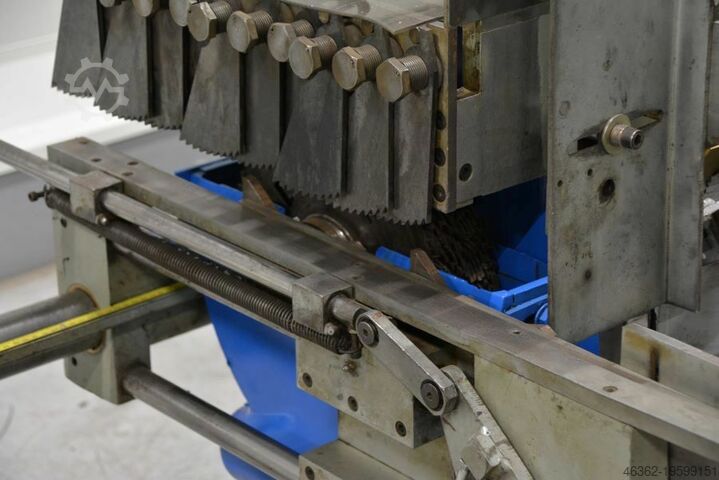 Formating feeder Friulmac